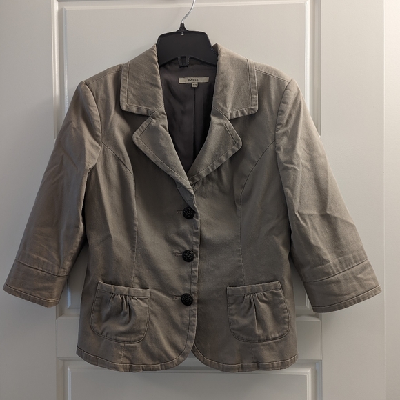 🎉3/$50🎉 RW&CO Cropped Khaki Jacket - Picture 1 of 6